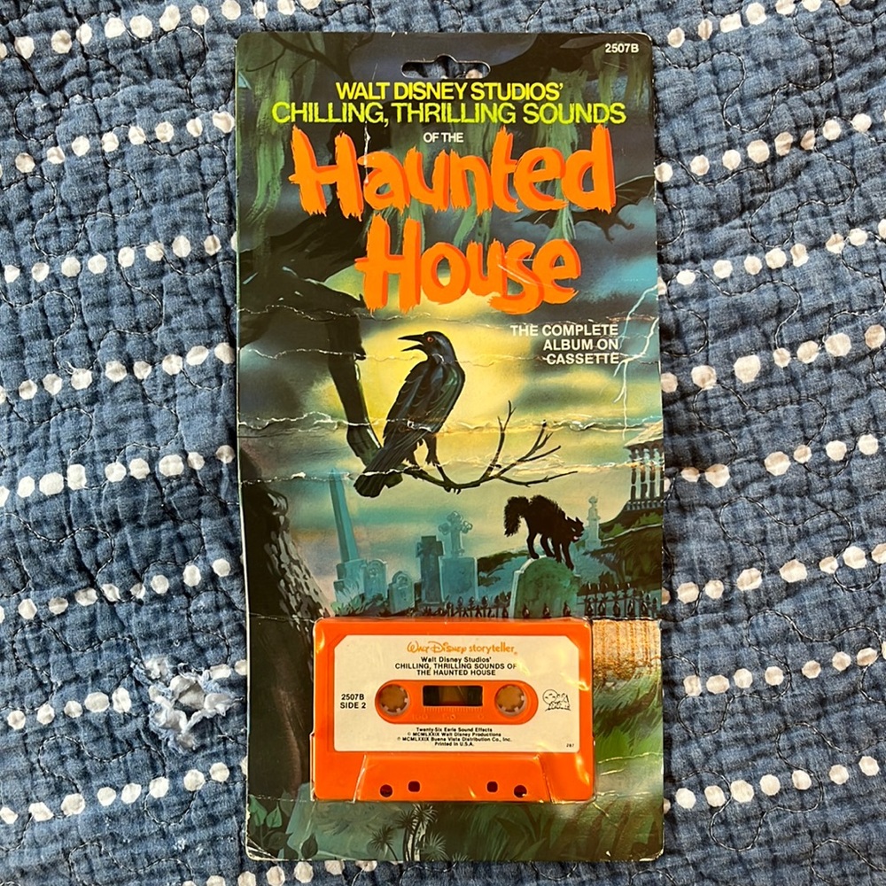 *NEW IN BOX* Walt Disney Studios Chilling, Thrilling Sounds of the Haunted House